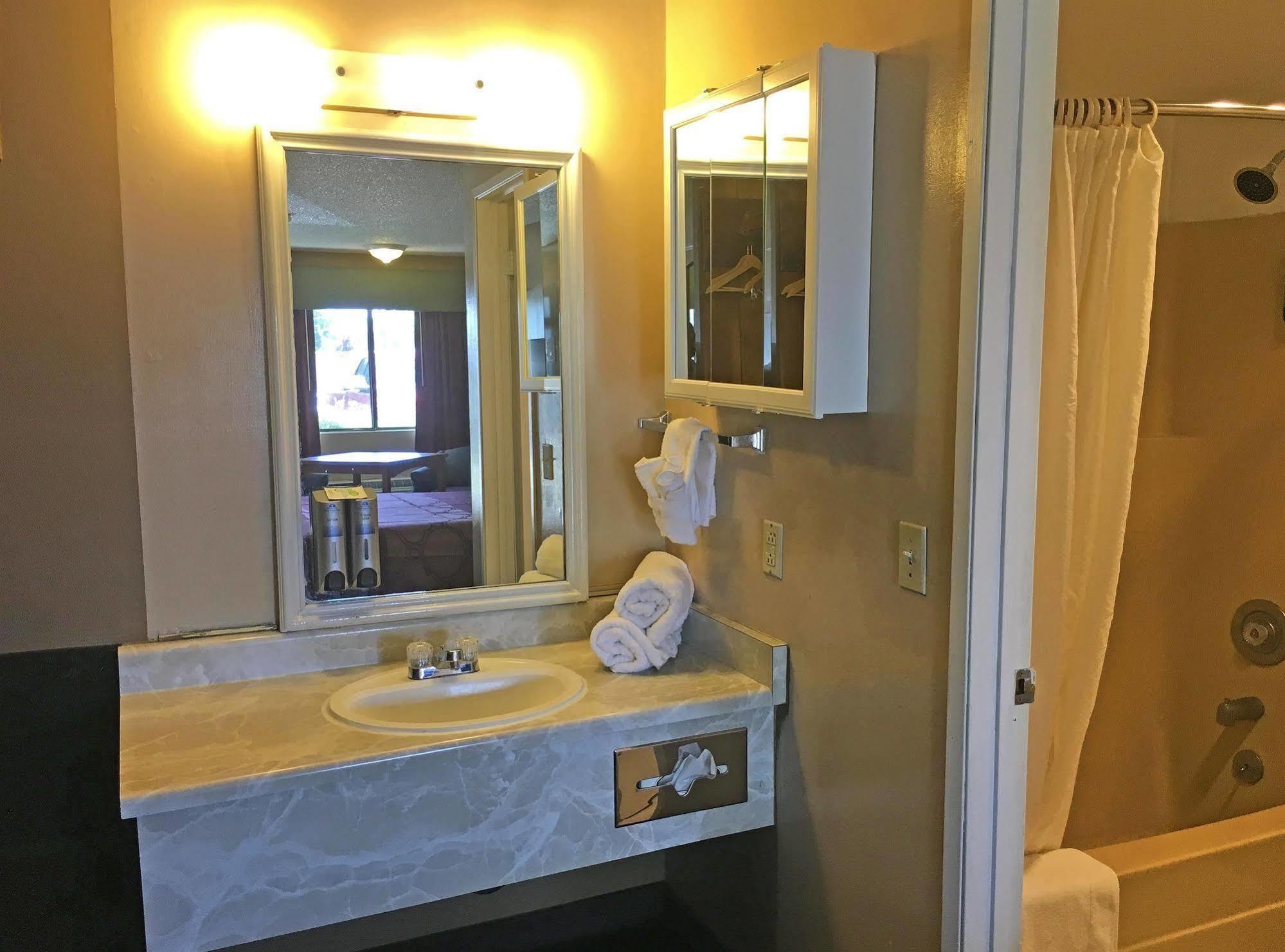 Americas Best Value Inn - Карсън Сити Екстериор снимка